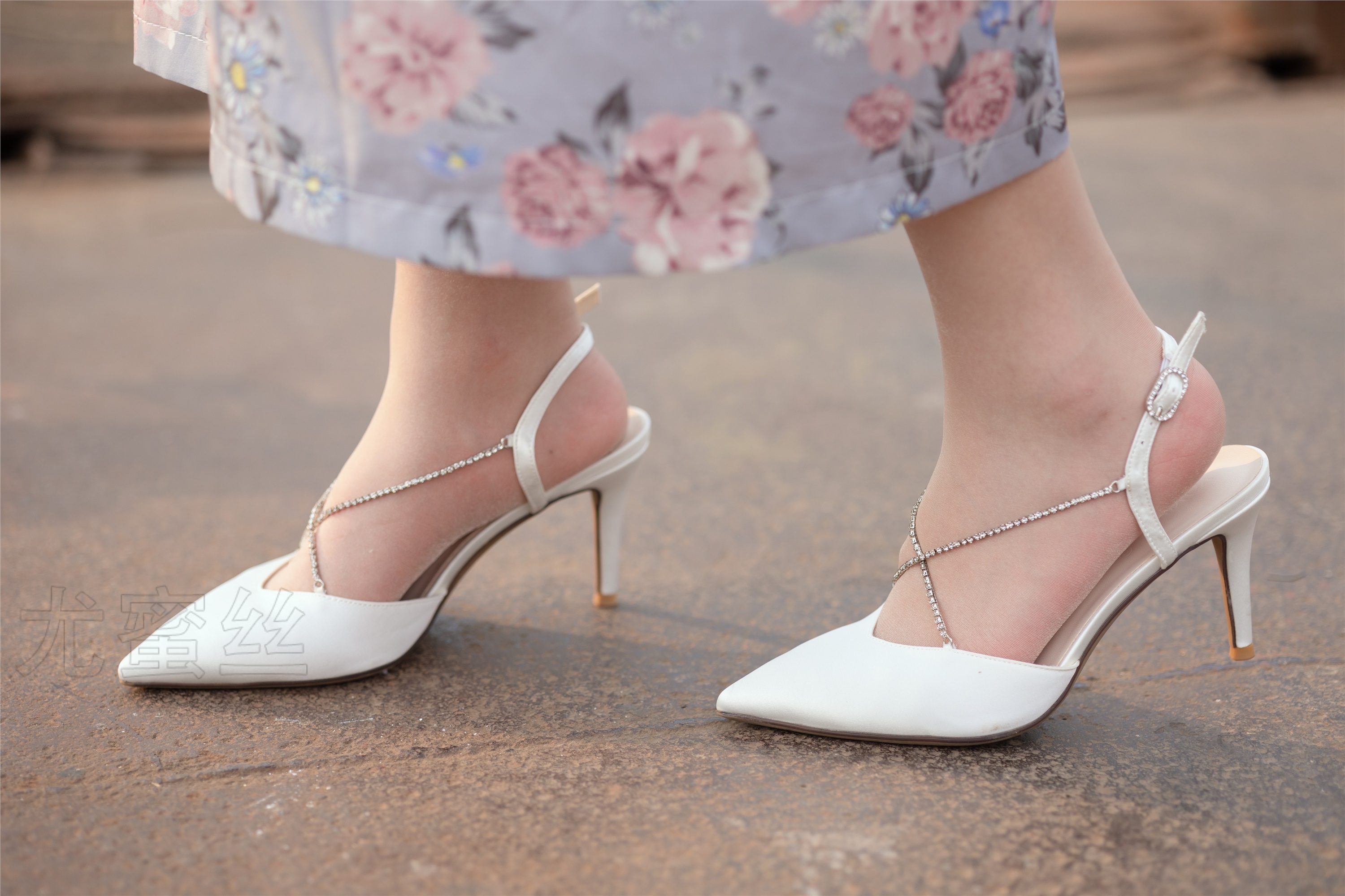 尤蜜丝 穿搭写真 NO.060